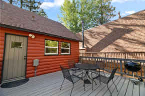 Lake Cottage - Vintage Big Bear Cabin close to The Village and Lake